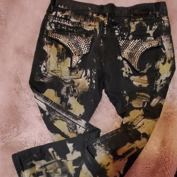 ROBINS Jean - Picture 4 of 8